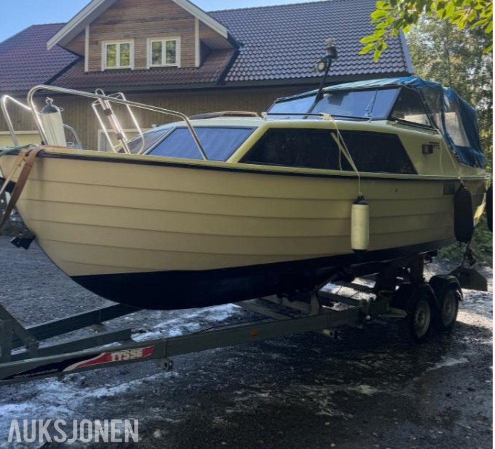 1982 Nidelv 24 båt med volvo penta md17d