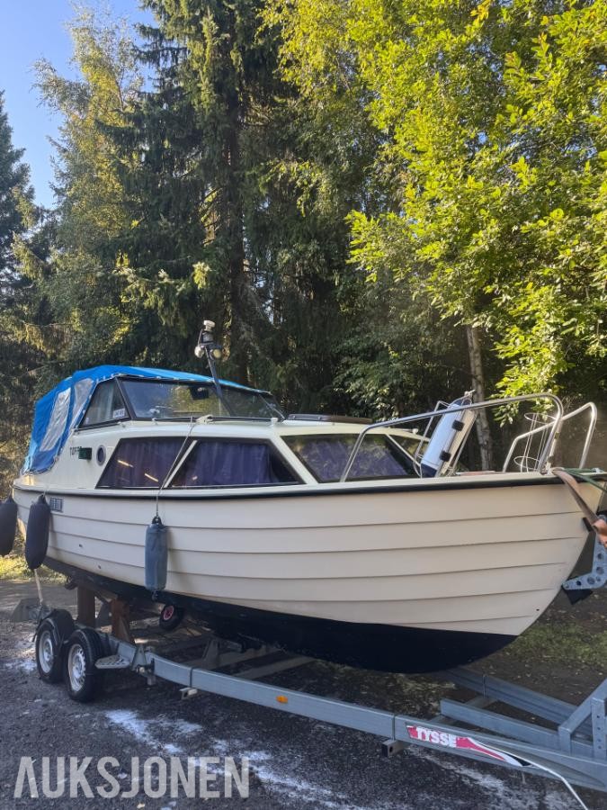 1982 Nidelv 24 båt med volvo penta md17d