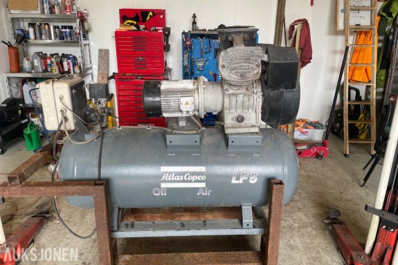 2017 Atlas Copco LF5 kompressor – 2358 timer