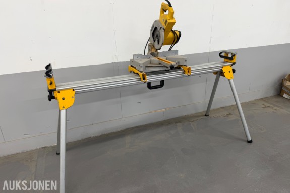 Dewalt 707 kapp og gjæresag m/ stativ og kabeltromel