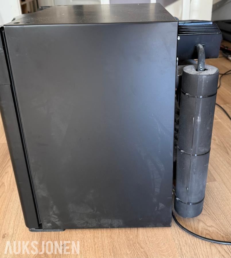Minibar AG XC40 - 38.10liter