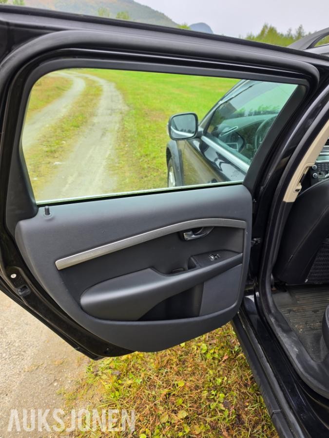 2009 Volvo XC 70 2.4 D5 185 AWD Automat Cruisekontroll Hengerfeste