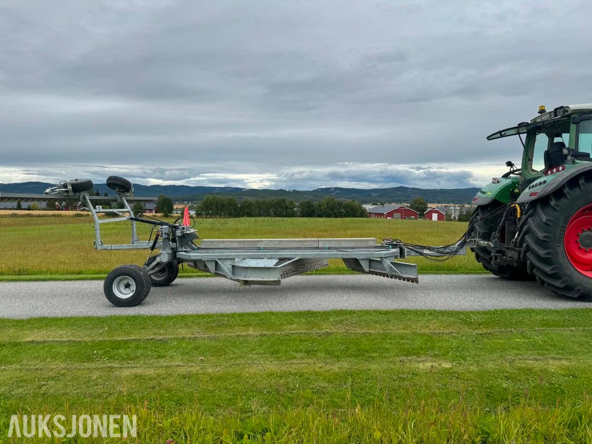 2021 mod. Vilstrup SH-240 veggskrape for montering på traktor