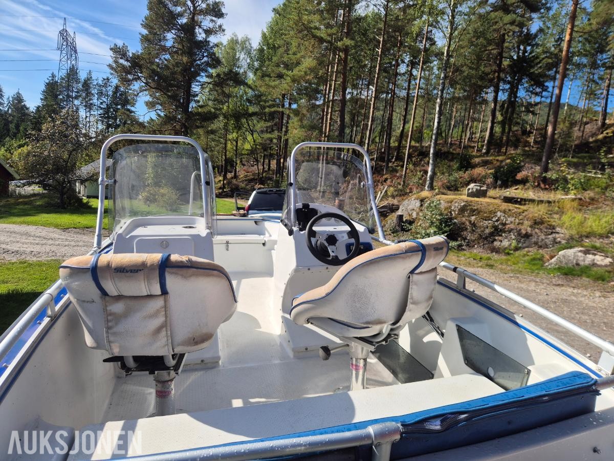 2007 Silver Fox 485 aluminiumsbåt med Svela henger