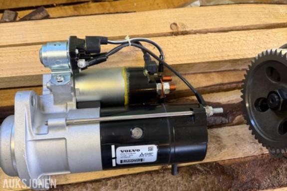 2026 Volvo Penta, dieselpumpe, 2 stk dynamo, 1 stk starter, alt originalt Volvo Penta