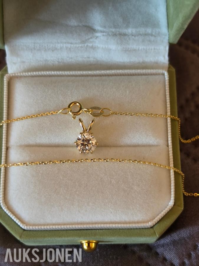 Eksklusivt 1,08 ct IGI-diamantanheng i 14K gult gull (D/VVS2/Excellent)