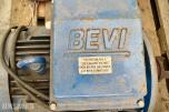 BEVI 3-faset elektromotor med flens og aksel.