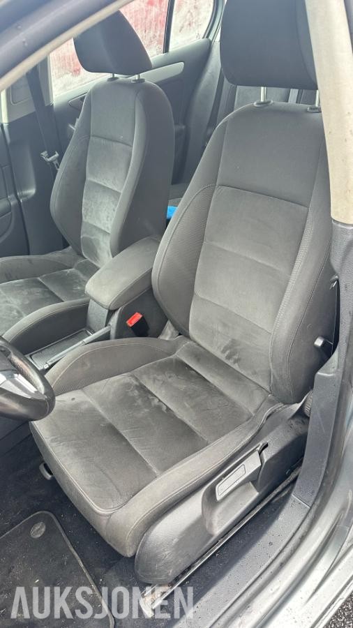 2012 Volkswagen Golf 1.6 105hk automat hengerfeste eu ok 06.2027