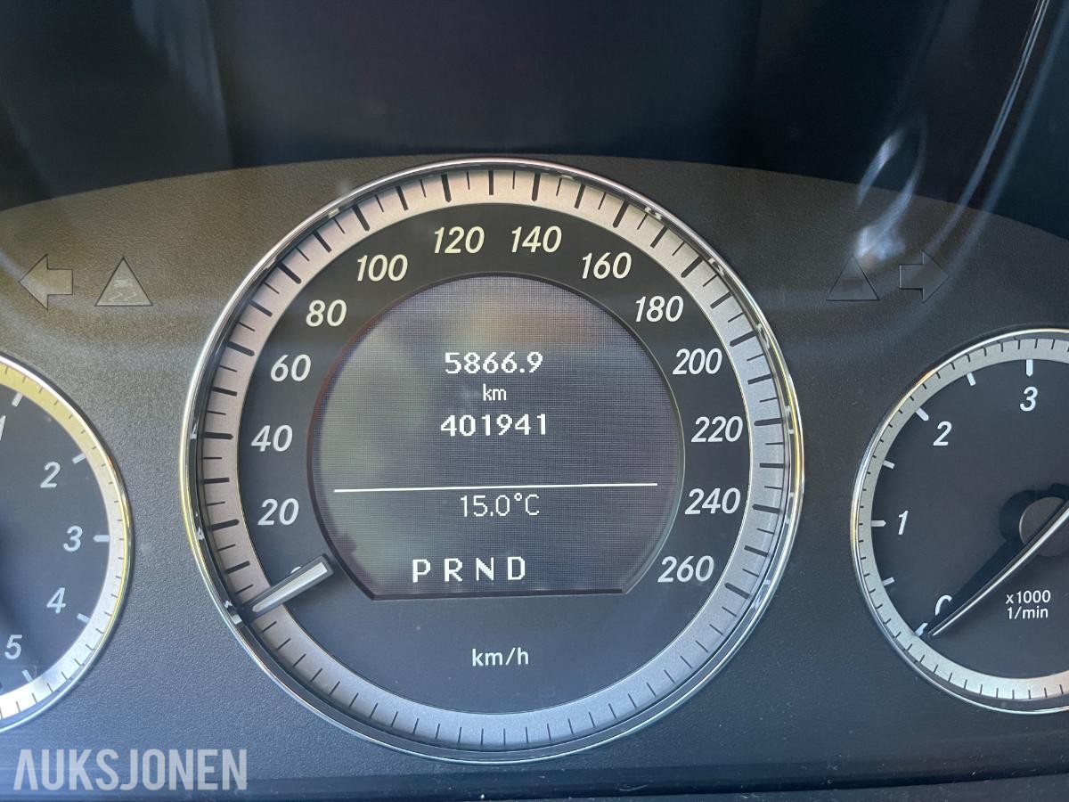 2011 Mercedes-Benz E200 CDI 2.1 136hk automat cruisekontroll skinn s+v dekk