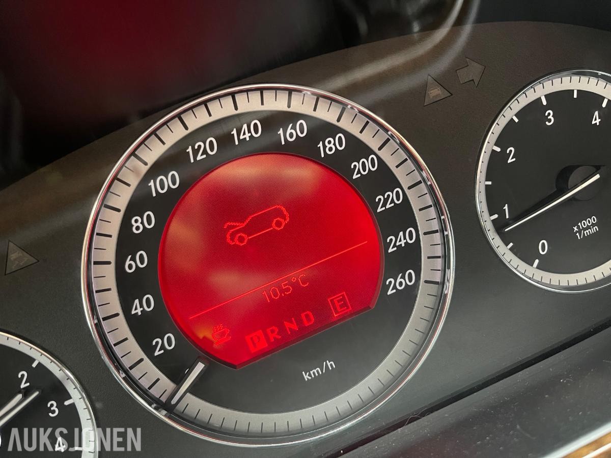 2011 Mercedes-Benz E200 CDI 2.1 136hk automat cruisekontroll skinn s+v dekk