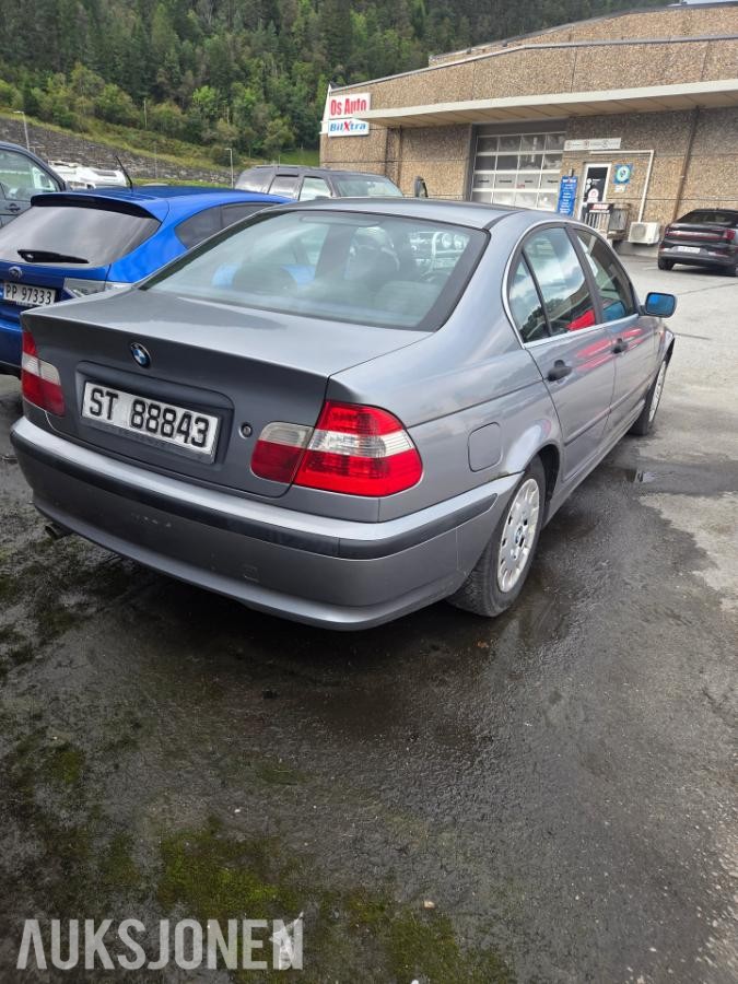 2004 BMW 316I 1.8 116hk manuell  delskinn        171343km