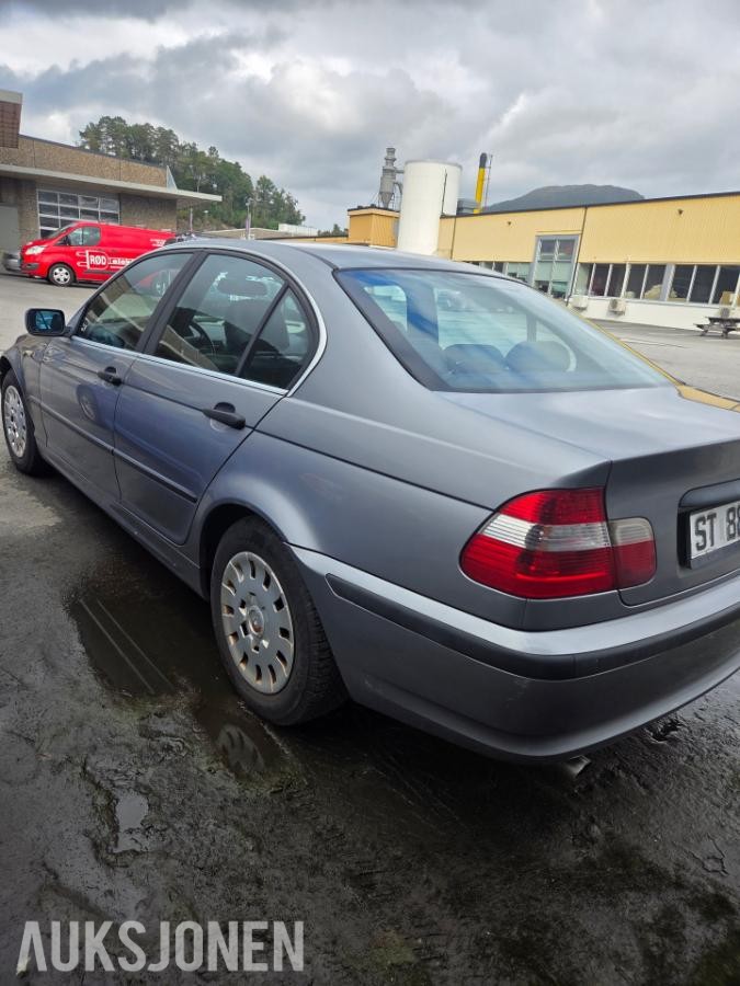 2004 BMW 316I 1.8 116hk manuell  delskinn        171343km
