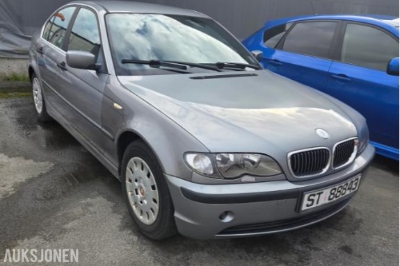 2004 BMW 316I 1.8 116hk manuell delskinn 171343km