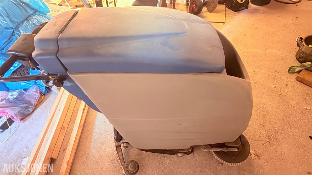 2013 Italiensk gulvvaskemaskin DLX55B/2SP