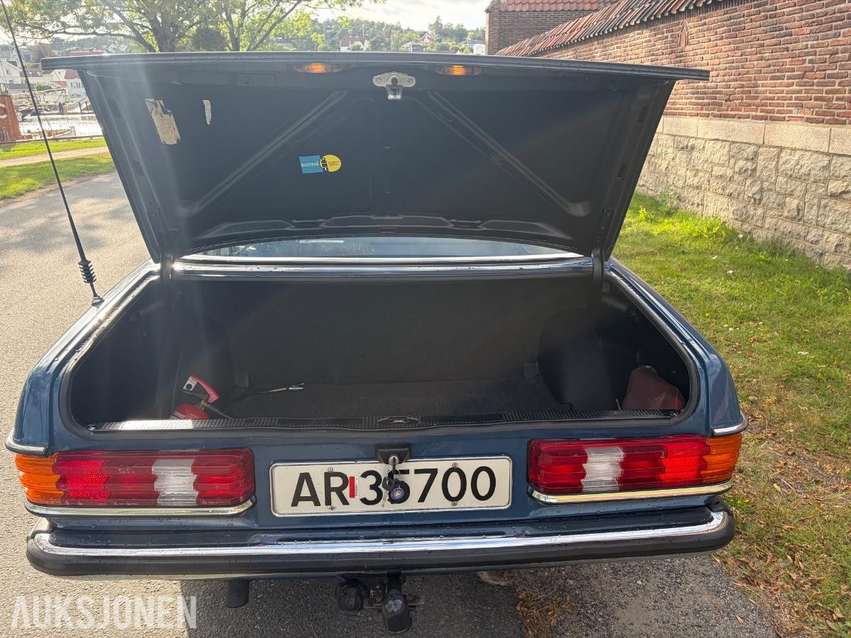 1981 Mercedes-Benz W123 hengerfeste soltak eu ok 08.2031         