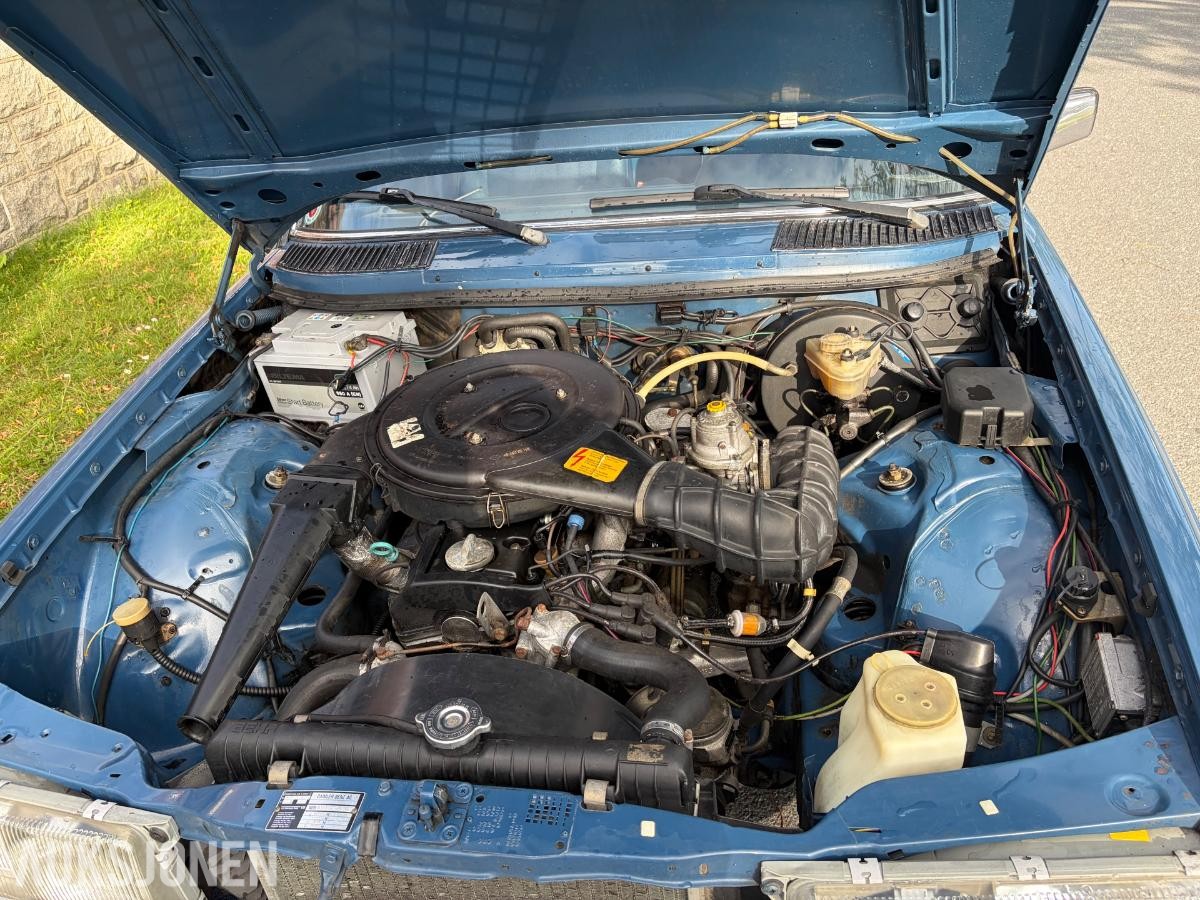 1981 Mercedes-Benz W123 hengerfeste soltak eu ok 08.2031         