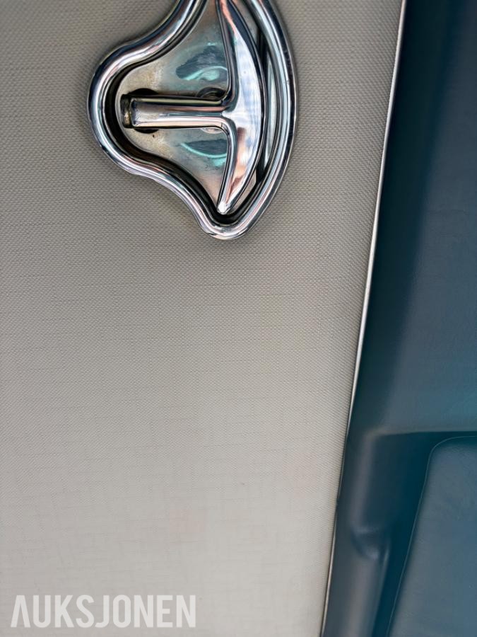 1981 Mercedes-Benz W123 hengerfeste soltak eu ok 08.2031         
