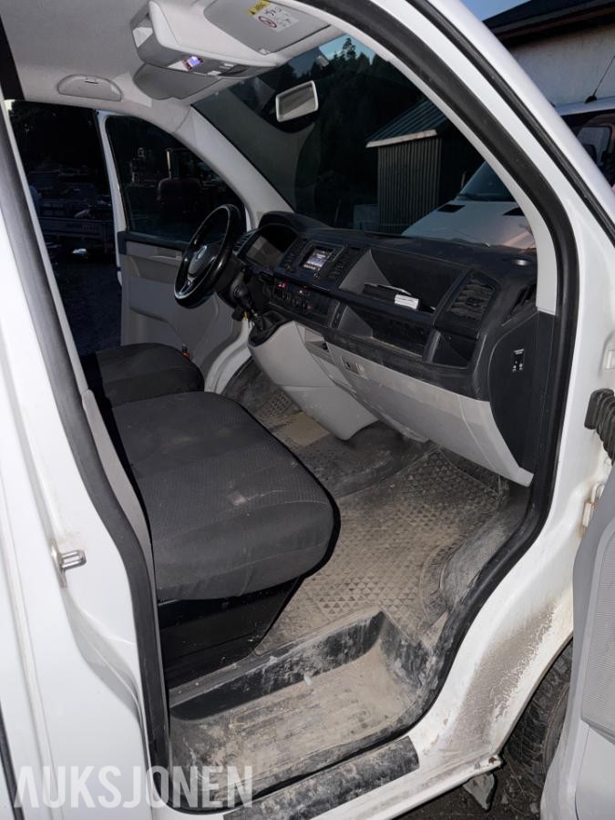 2017 VW TRANSPORTER 2.0 TDI 102HK REPOBJEKT HENGERFESTE