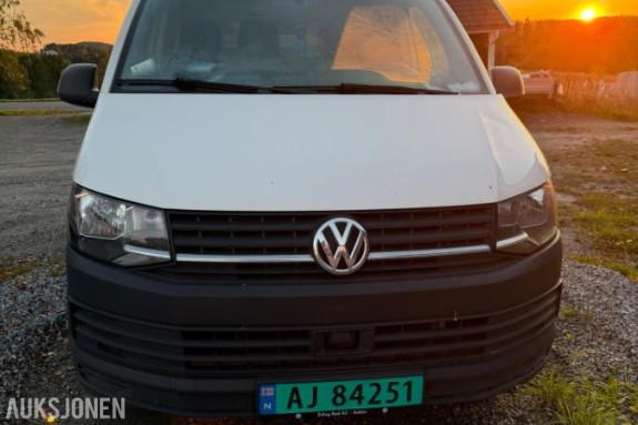 2017 VW TRANSPORTER 2.0 TDI 102HK REPOBJEKT HENGERFESTE