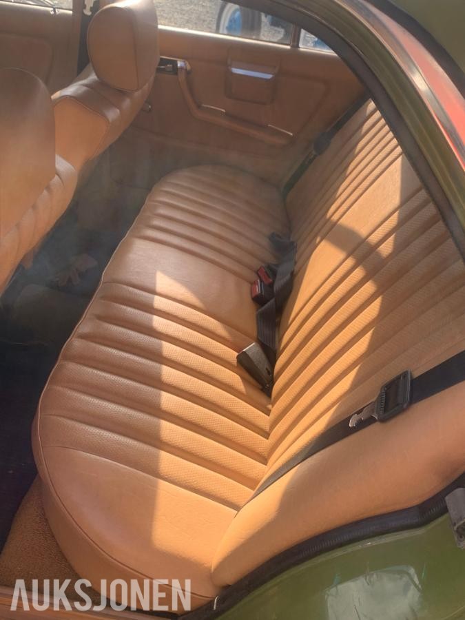 1982 Mercedes-Benz E-Klasse 2.4 eu ok 08.2028 653300km