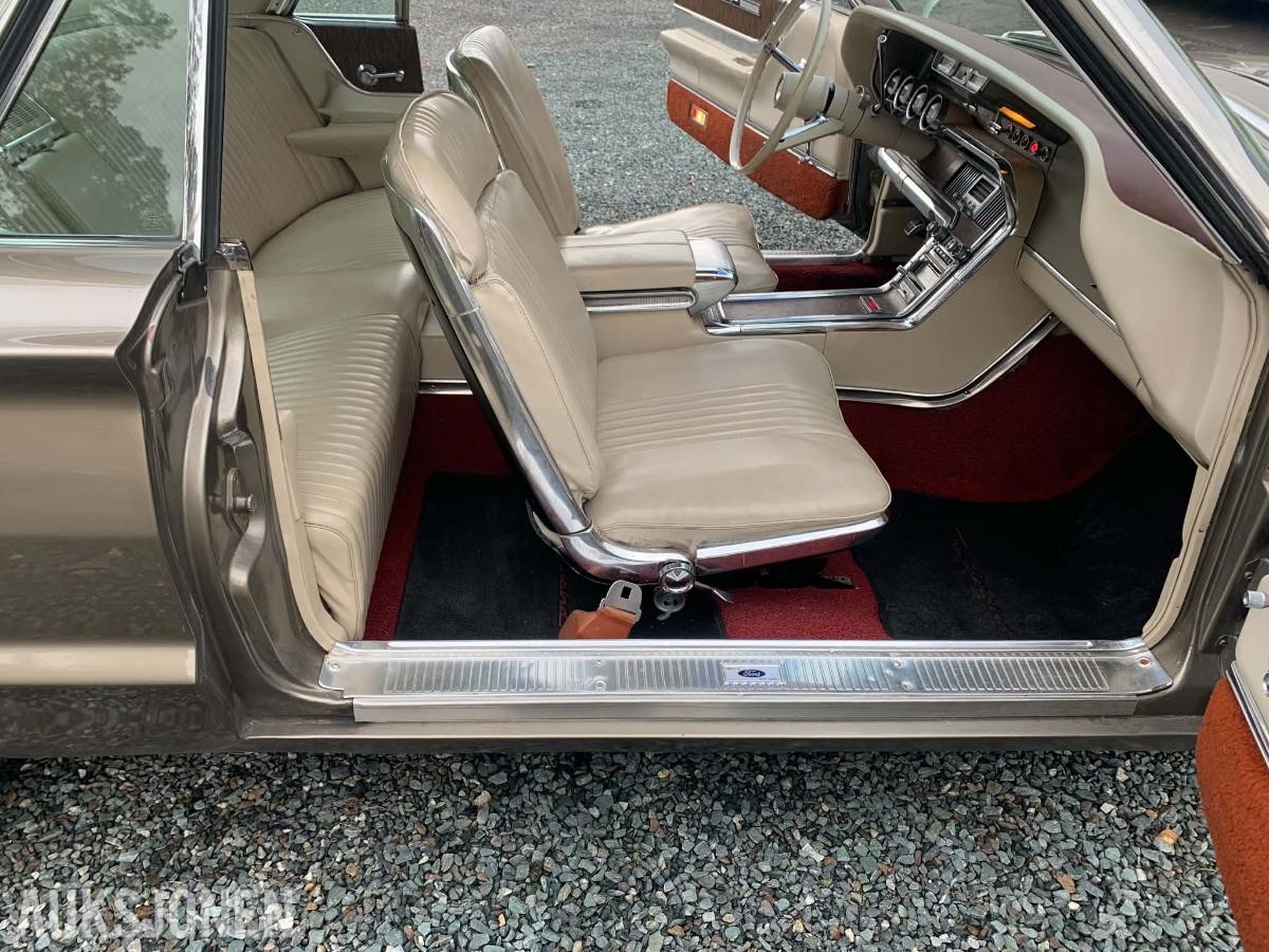 1965 Ford Thunderbird Landuo, EU OK TIL 06.2028