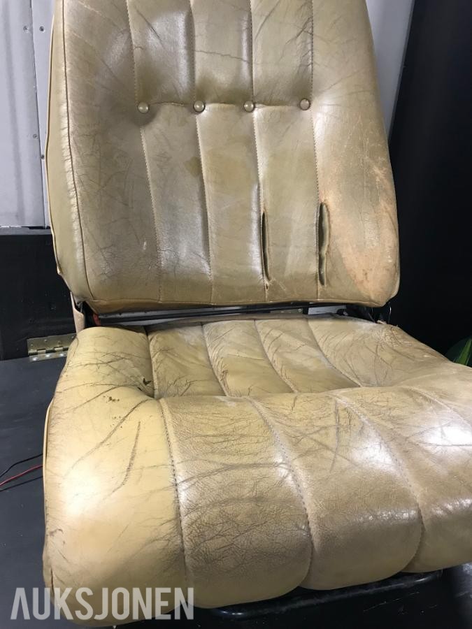 1975 Volvo seter 264 Beige skinn
