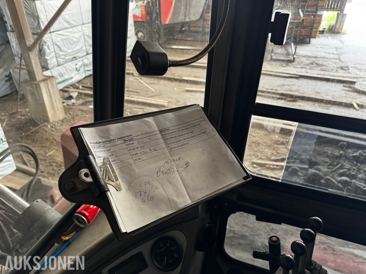 2010 Svetruck 1060 med 10 tonn løftekapasitet, spakstyring