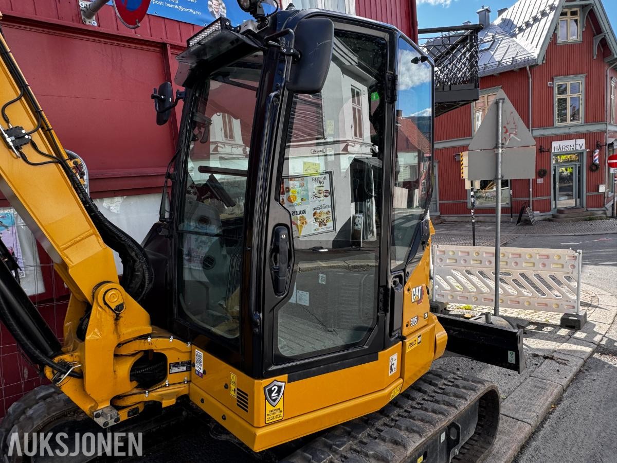 2025 Cat 305 CR Gravemaskin med Rototilt og 2 skuffer