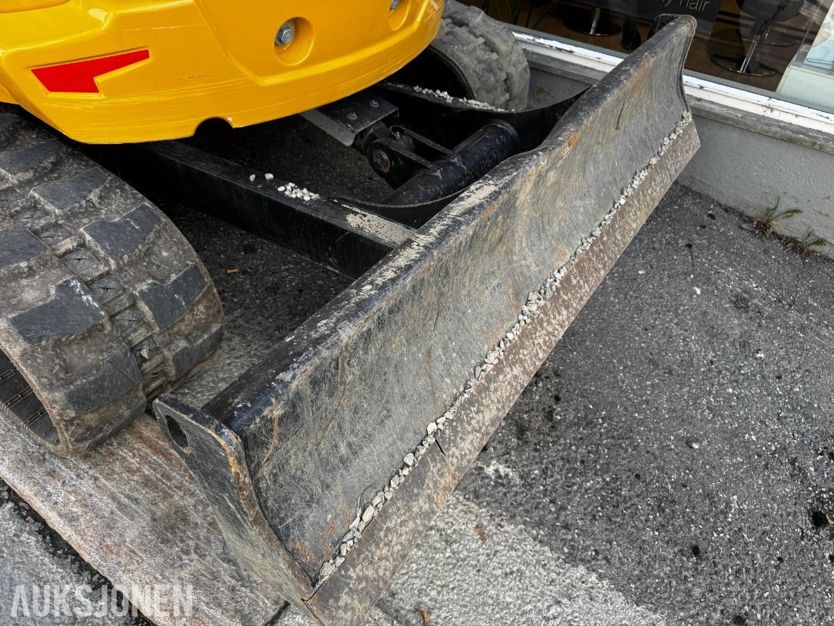 2025 Cat 305 CR Gravemaskin med Rototilt og 2 skuffer