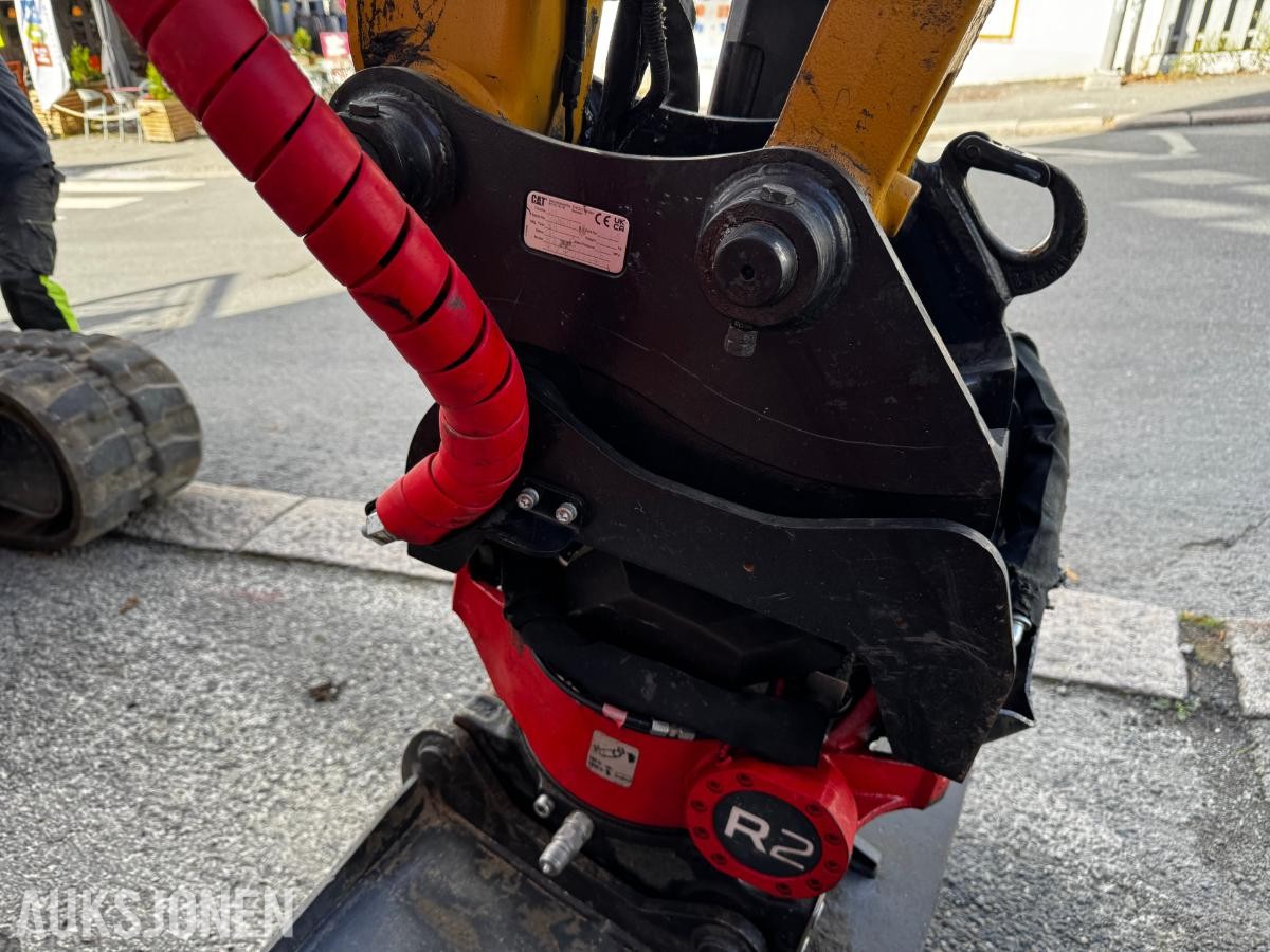 2025 Cat 305 CR Gravemaskin med Rototilt og 2 skuffer