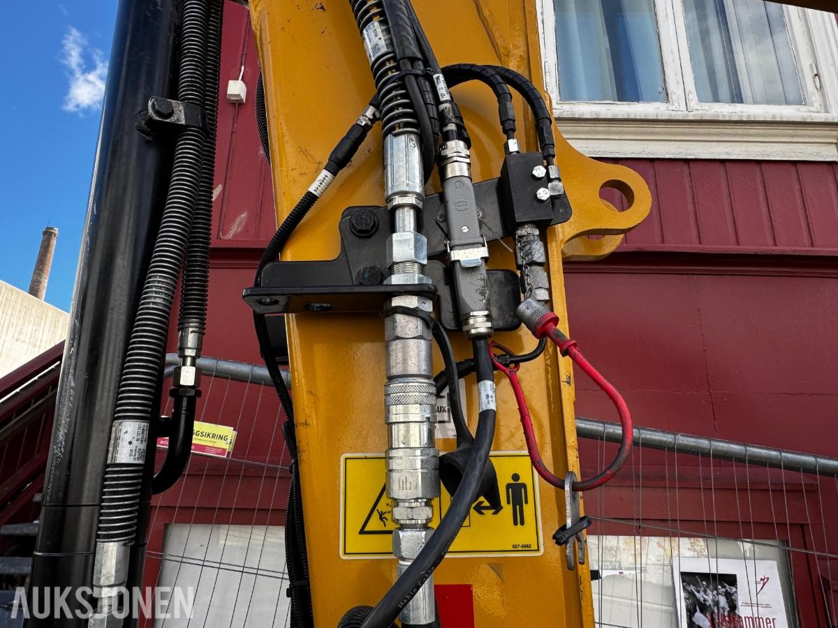 2025 Cat 305 CR Gravemaskin med Rototilt og 2 skuffer