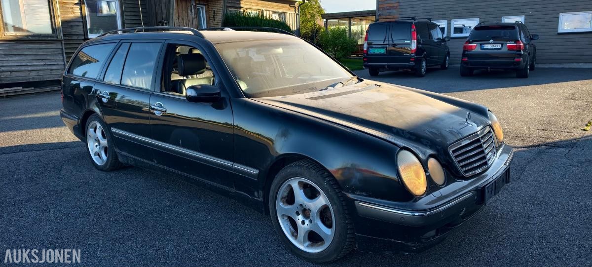 2001 Mercedes-Benz E220 CDI Automat, Delebil, Reparasjonsobjekt