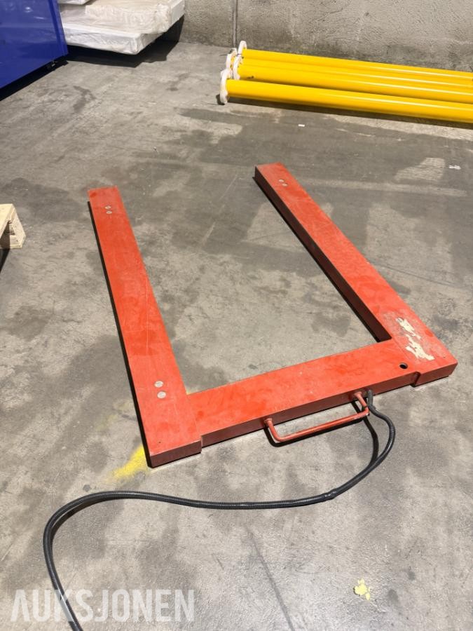 Scale it Pallevekt 2000 kg / Dini Argeo DFWL.LG