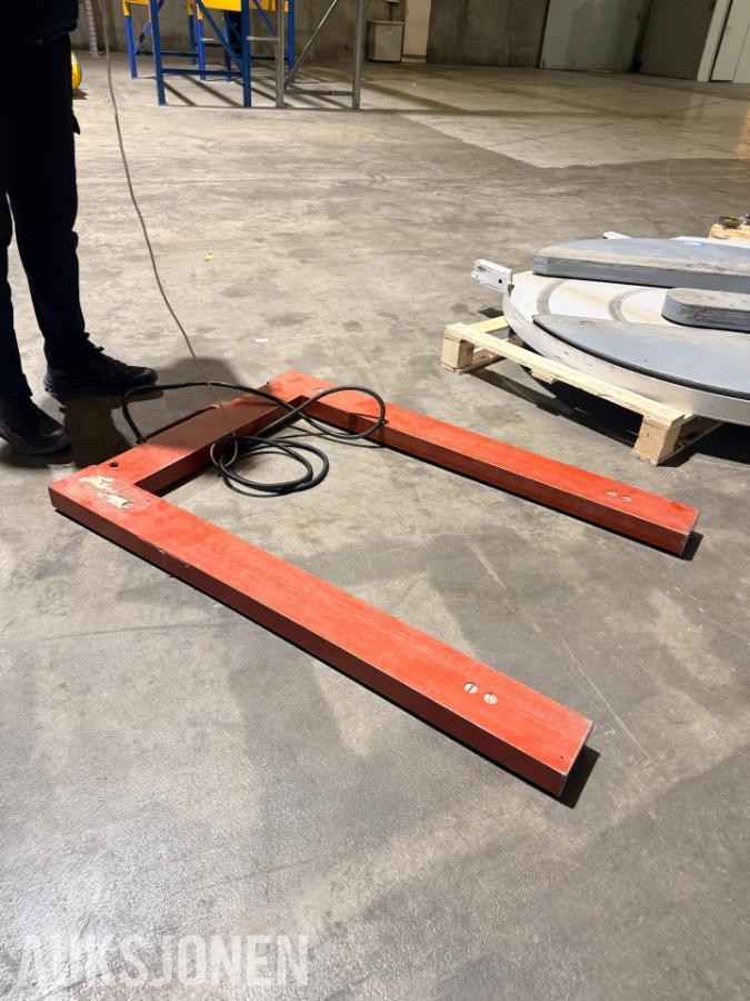 Scale it Pallevekt 2000 kg / Dini Argeo DFWL.LG