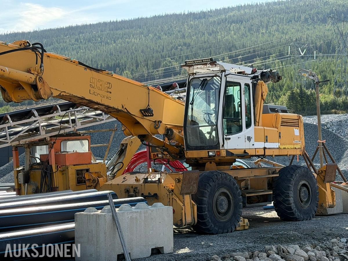 1998 Liebherr A 932 Litronic