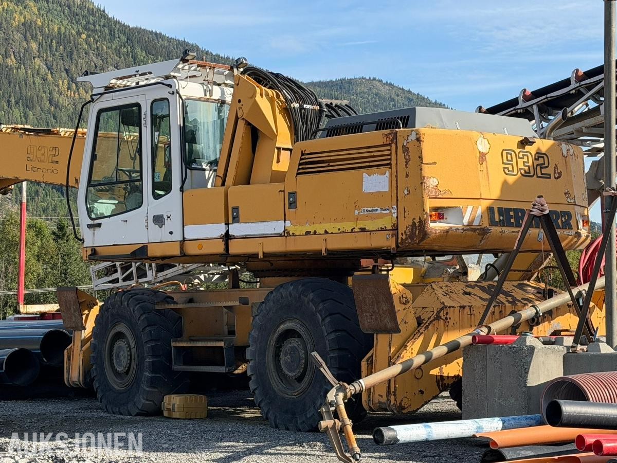1998 Liebherr A 932 Litronic