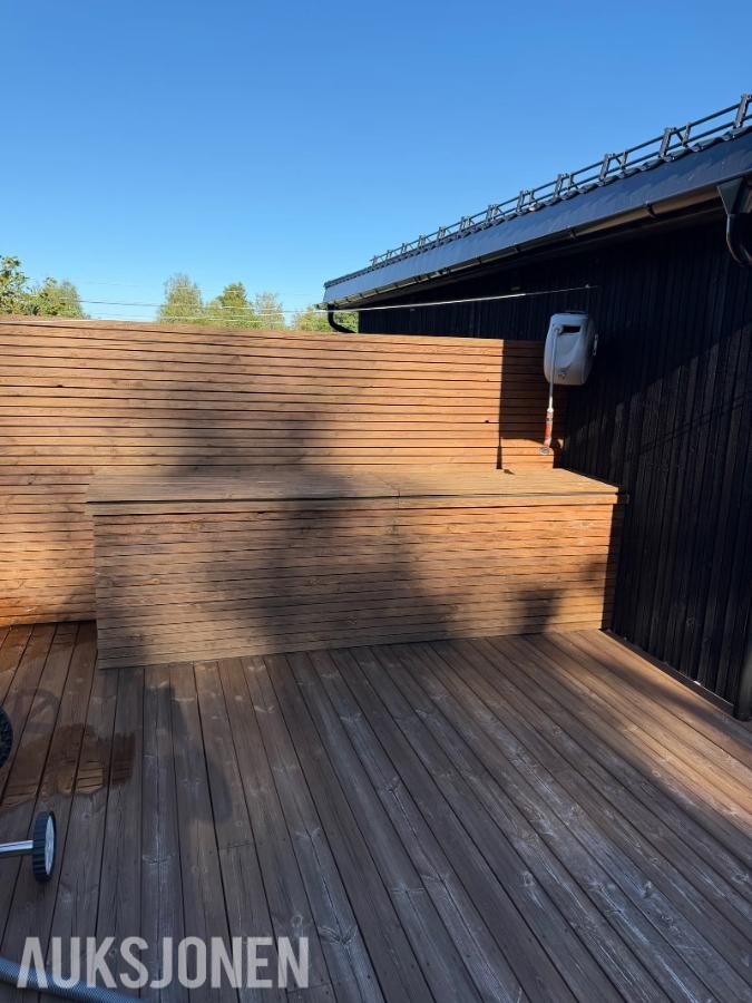 Stålplatebasseng 7.3x3.66x1.32 oval | Ca 100kvm terrassebord og spilekasse