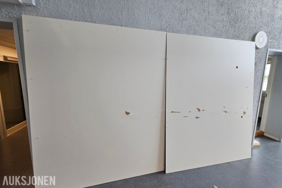 To hvite plater - Ca 190 x 220 cm - Ca 2 cm tykke - For innredning eller vegg 