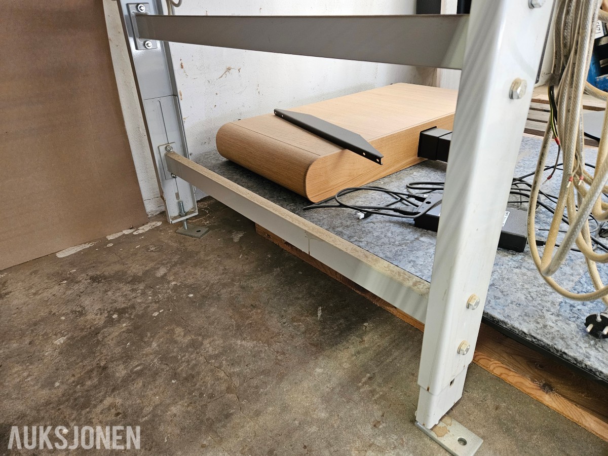 Q-System transportbånd og rullebane - Q-Transport Materiel - Ca 490 cm - Med kabelbrett og styreboks