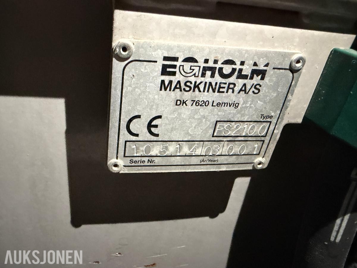 Egholm feie-/sugeanlegg FS2100 – oppsamler, sugeslange og forkoster FS2100