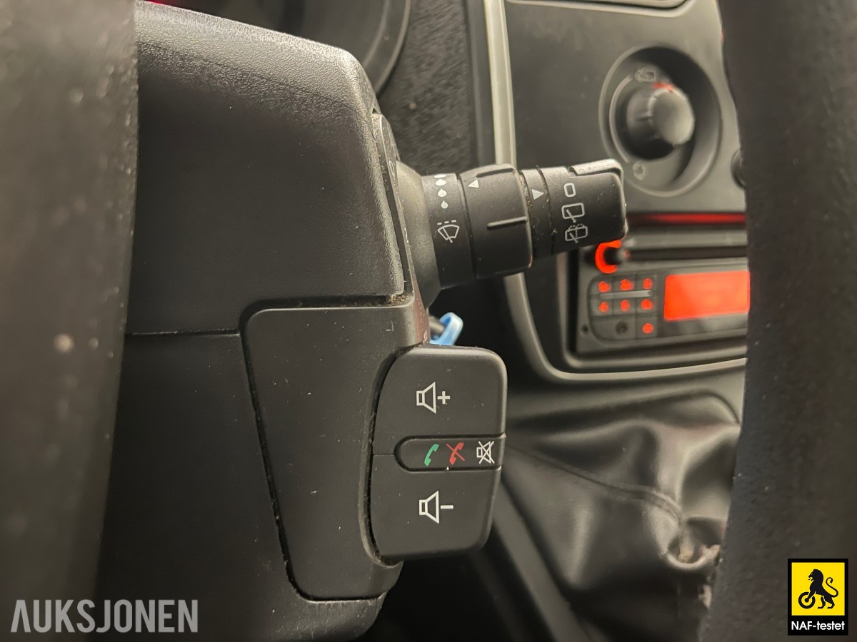 2018 Renault KANGOO 1.5 D 90 HK HENGERFESTE AC 3-SETER