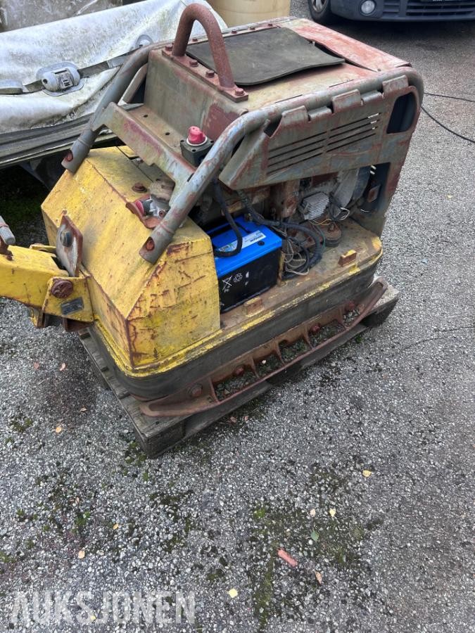 2010 Wacker Neuson DPU 100-70LE Vibroplate