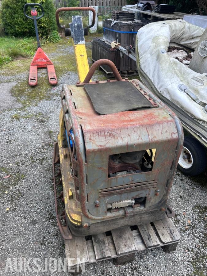 2010 Wacker Neuson DPU 100-70LE Vibroplate