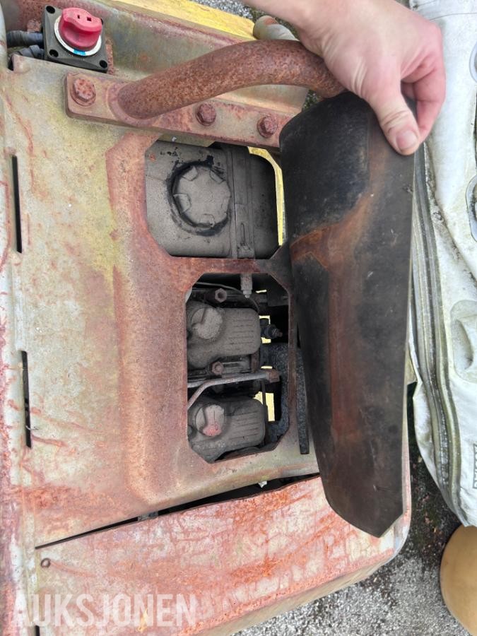2010 Wacker Neuson DPU 100-70LE Vibroplate