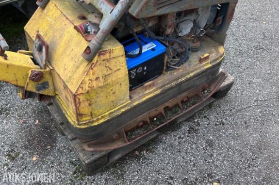 2010 Wacker Neuson DPU 100-70LE Vibroplate
