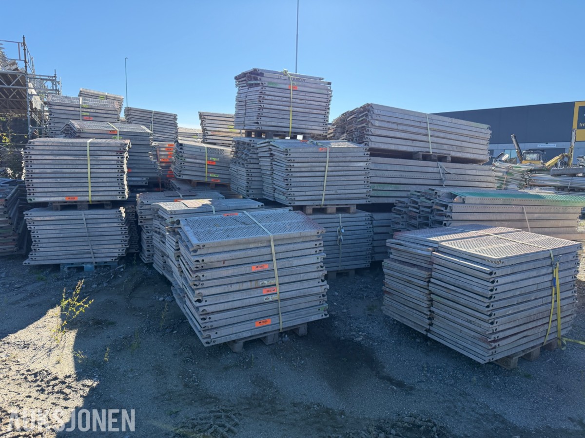 Stillaspakke på ca. 300 m2 // 39,65x7,5 