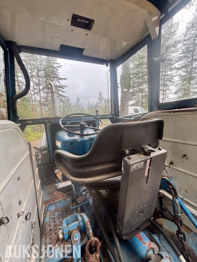 1978 Ford 4600 TRAKTOR -  SKJÆR KJETTINGER - MVA FRI