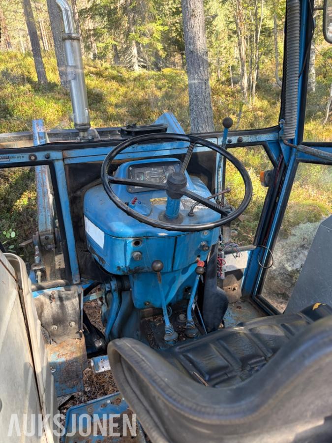 1978 Ford 4600 TRAKTOR -  SKJÆR KJETTINGER - MVA FRI