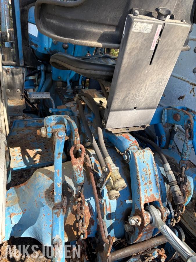 1978 Ford 4600 TRAKTOR -  SKJÆR KJETTINGER - MVA FRI