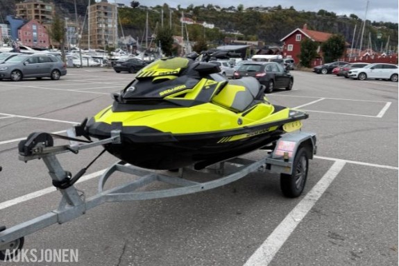 2018 Vannscooter - SeaDoo RXP 300 RS, Med trekk, fendere, tau og registrerthenger